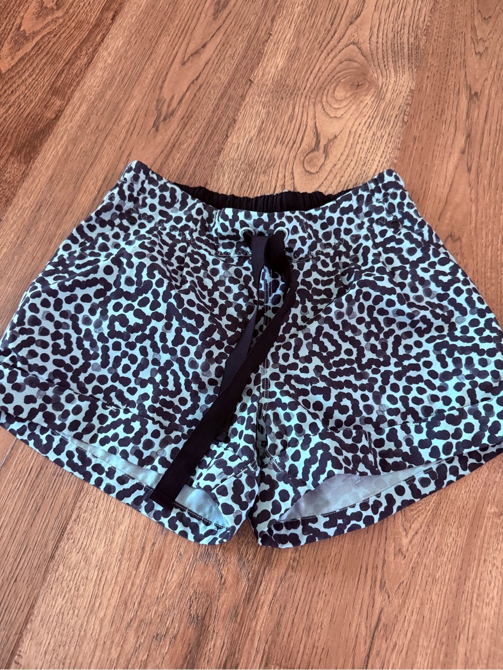 Lululemon spring break shorts
